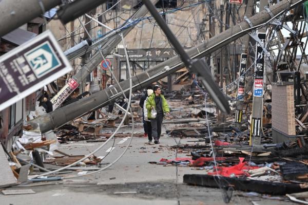 日本地震幸存者希望渺茫