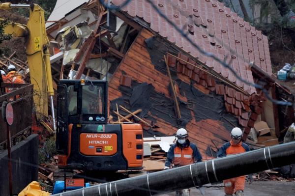 日本地震死亡人数达到98人