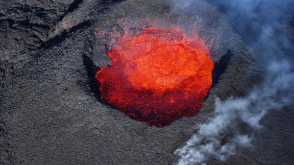 冰岛雷克雅那半岛的新火山爆发:气象办公室