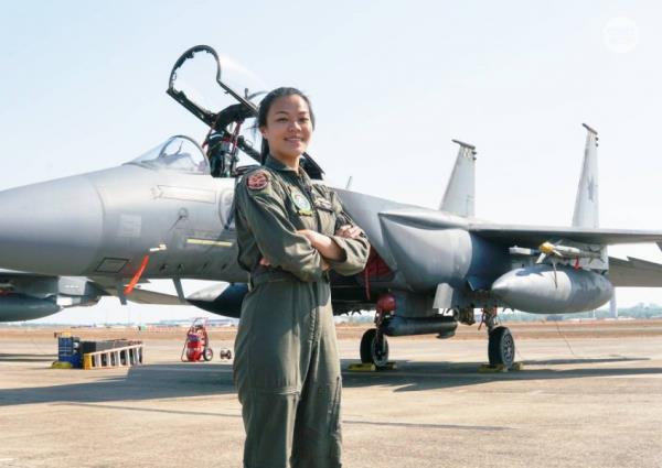 'He was hesitant because I'm a girl': F-15 WSO fighter shares how she co<em></em>nvinced dad to let her join RSAF