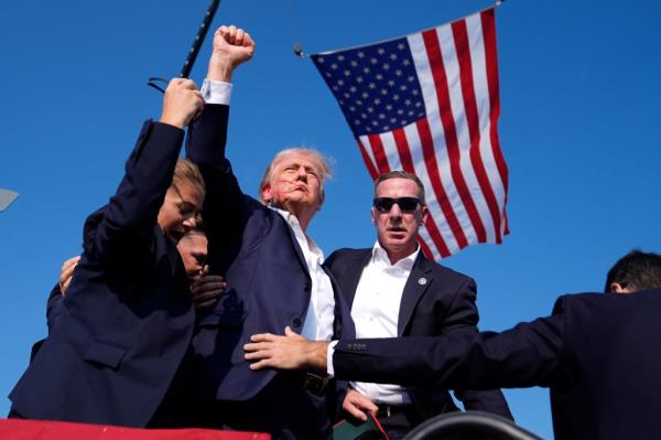 Do<em></em>nald Trump after being shot at a rally in Pennsylvannia