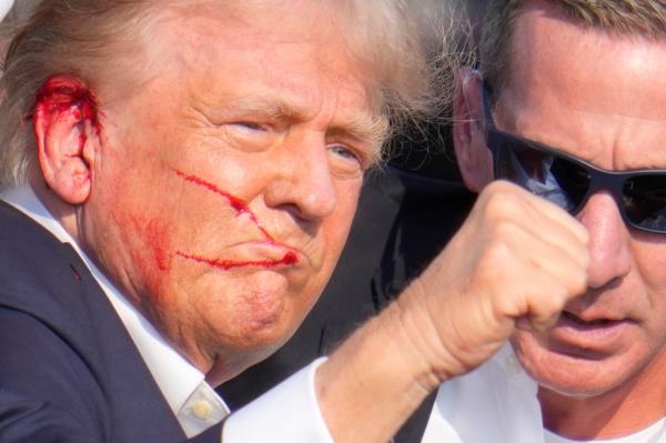 Do<em></em>nald Trump after being shot at a rally in Butler, Pa.