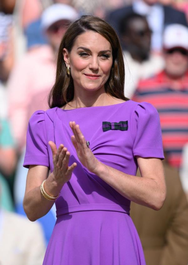 Catherine, Princess of Wales, presenting the trophy to the men's final winner at the Wimbledon Tennis Champio<em></em>nships 2024 in London, England