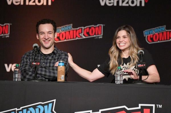 Ben Savage and Danielle Fishel speak o<em></em>nstage at the "Boy Meets World" 25th Anniversary Reunio<em></em>n panel during New York Comic Con in 2018.