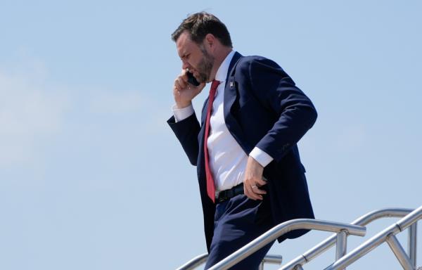 Vance, R-Ohio, arrives on his plane at Cincinnati/Northern Kentucky Internatio<em></em>nal Airport, Tuesday, Aug. 6, 2024, in Hebron, Ky.