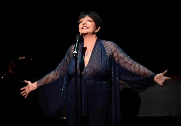 Liza Minnelli performs in New York in 2012