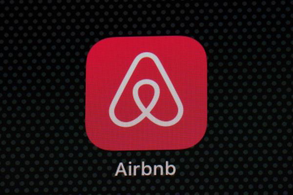 Airbnb logo