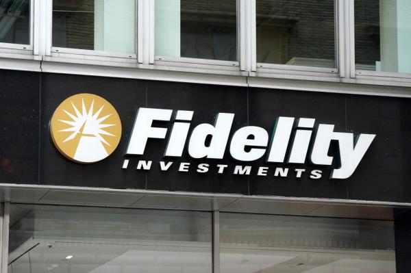 Fidelity user reported outages.