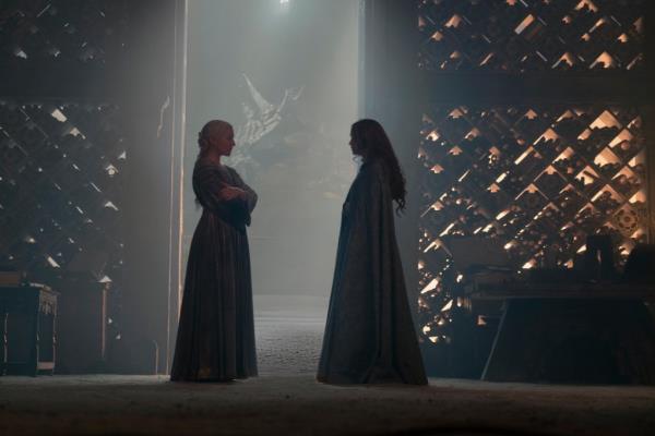 Rhaenyra (Emma D'Arcy) and Alicent (Olivia Cooke) havin<em></em>g a secret meeting. 