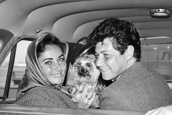 Elizabeth Taylor and Eddie Fisher in 1960