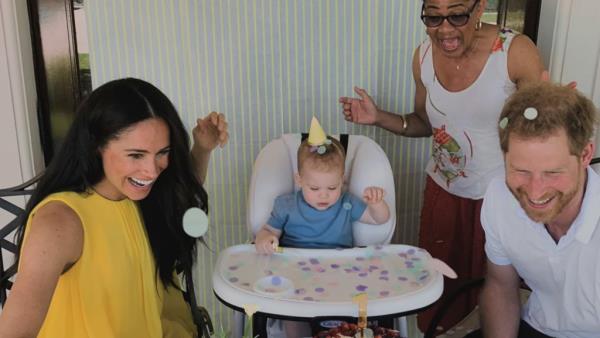 Prince Harry and Meghan Markle taking a selfie with a dog, hinting at a Netflix show a<em></em>bout their life