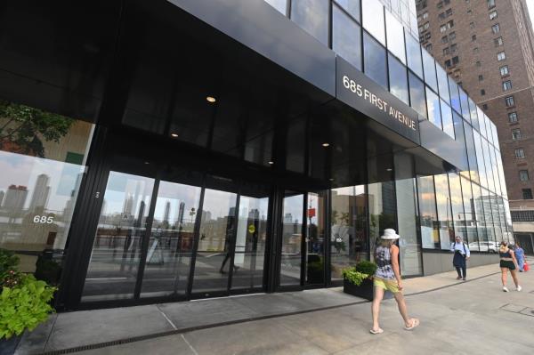 Reps for developer Soloviev Building Co. and the building's board of managers repeatedly told the couple the unit "had 100% UV protection," the couple claimed. 