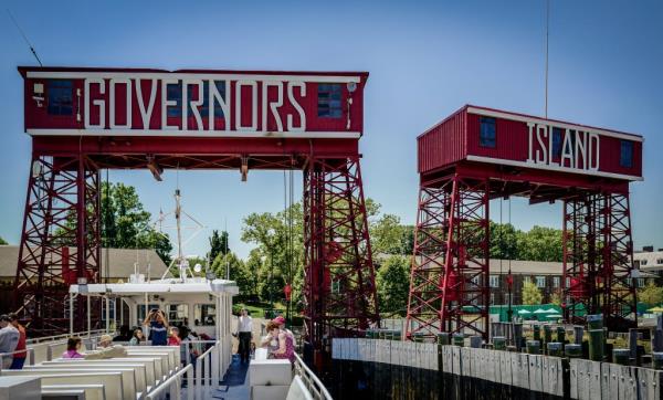 Signs that say "Governors" and "Island" at a ferry dock.