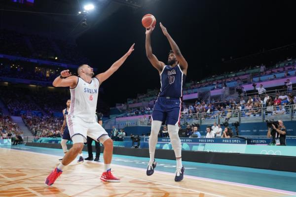 Joel Embiid #11 of Team USA shoots the ball during the game against the Serbian Men's Natio<em></em>nal Team on July 28, 2024 at the Stade Pierre Mauroy in Paris, France. 