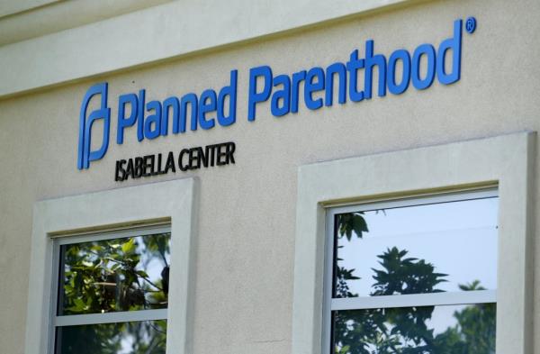 Planned Parenthood clinic building in Vista, California