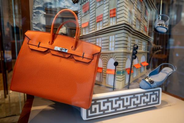 A handbag on display at a Hermes Internatio<em></em>nal SA luxury clothing boutique in Paris, France, on Thursday, April 25, 2024.