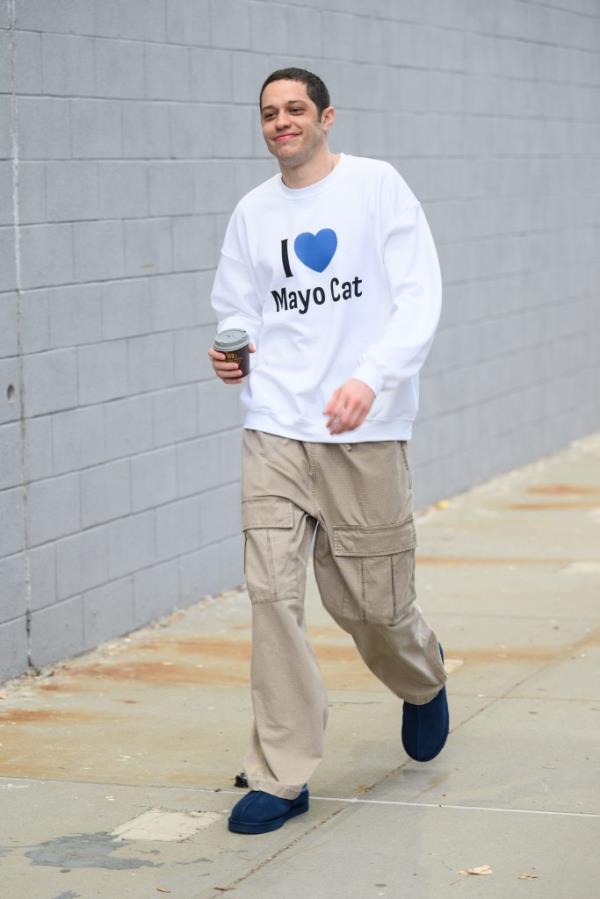 Pete Davidson in Brooklyn as he steps out for coffee on November 17, 2023 in New York City. 