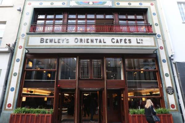 Paul McNeive: Bewley ' s Cafe案表明，如果双方不能就条款达成一致，“法庭租赁”的风险很高